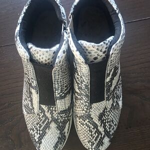 Snakeskin Pattern Ankle Booties